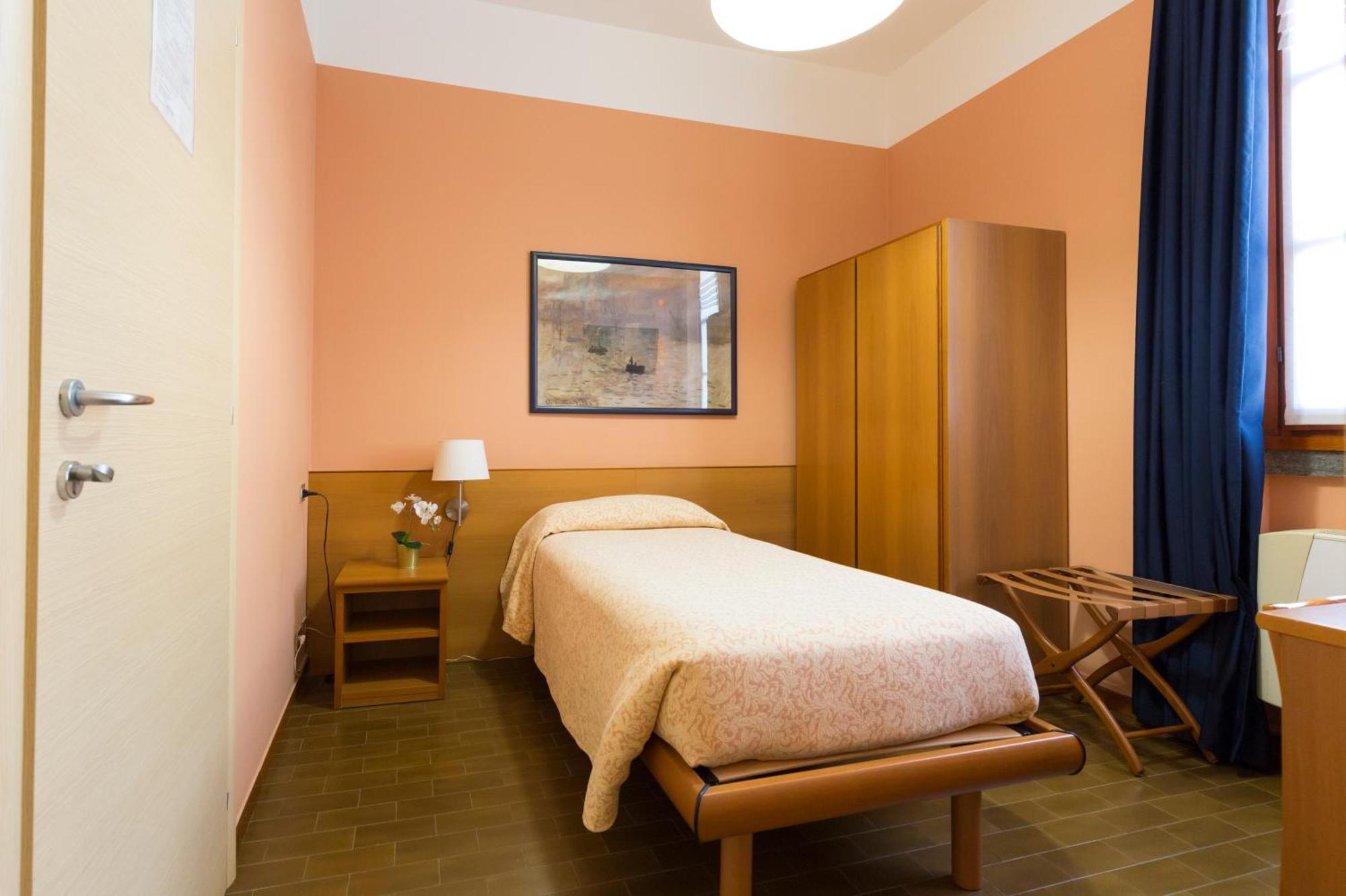 Antica Trattoria Dell'Uva Hotel Monza Bagian luar foto