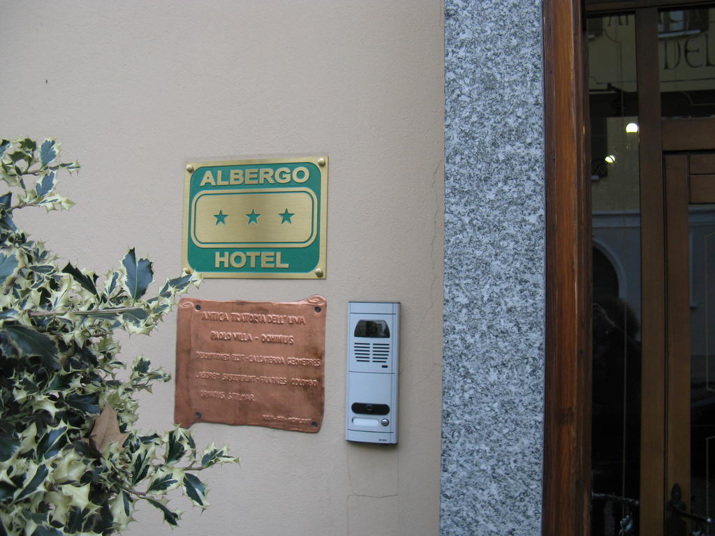 Antica Trattoria Dell'Uva Hotel Monza Bagian luar foto