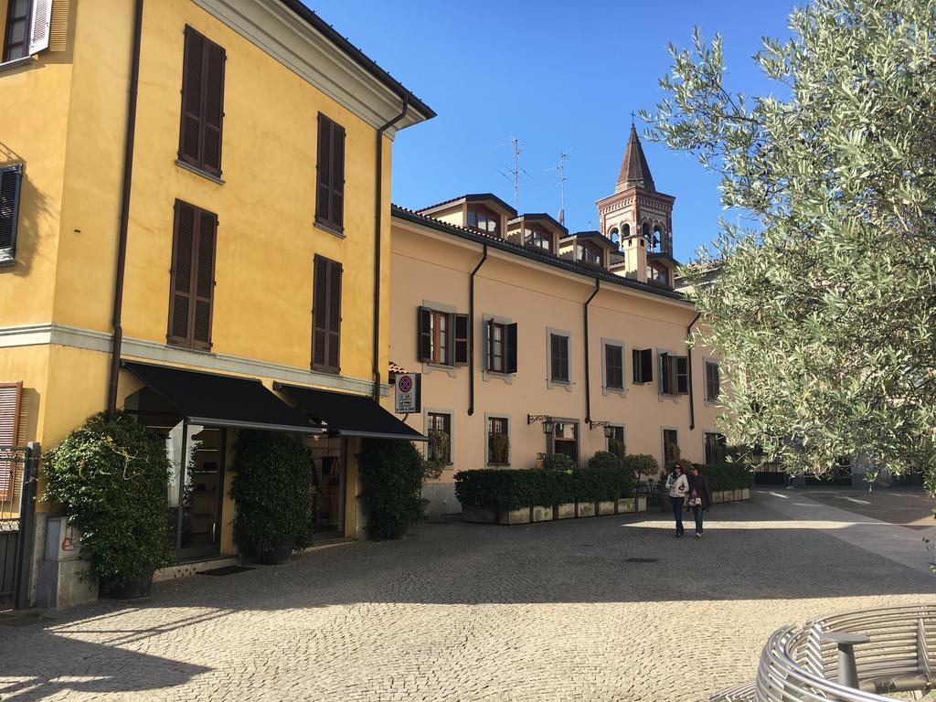 Antica Trattoria Dell'Uva Hotel Monza Bagian luar foto