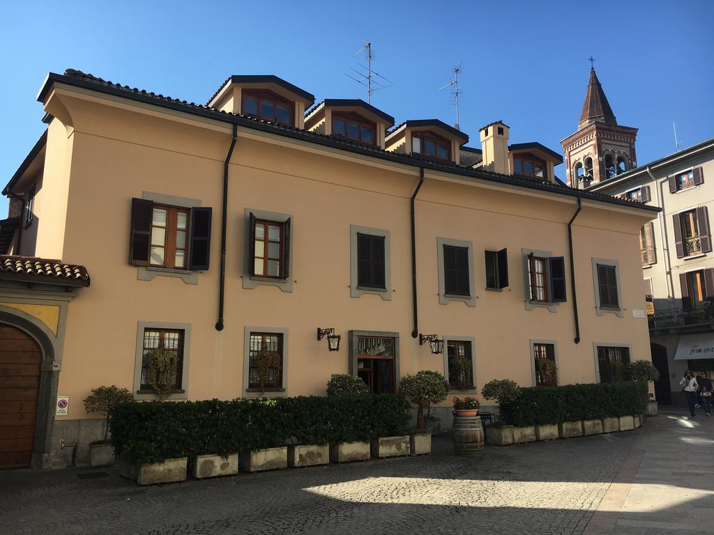 Antica Trattoria Dell'Uva Hotel Monza Bagian luar foto