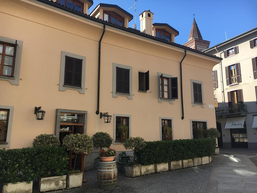 Antica Trattoria Dell'Uva Hotel Monza Bagian luar foto